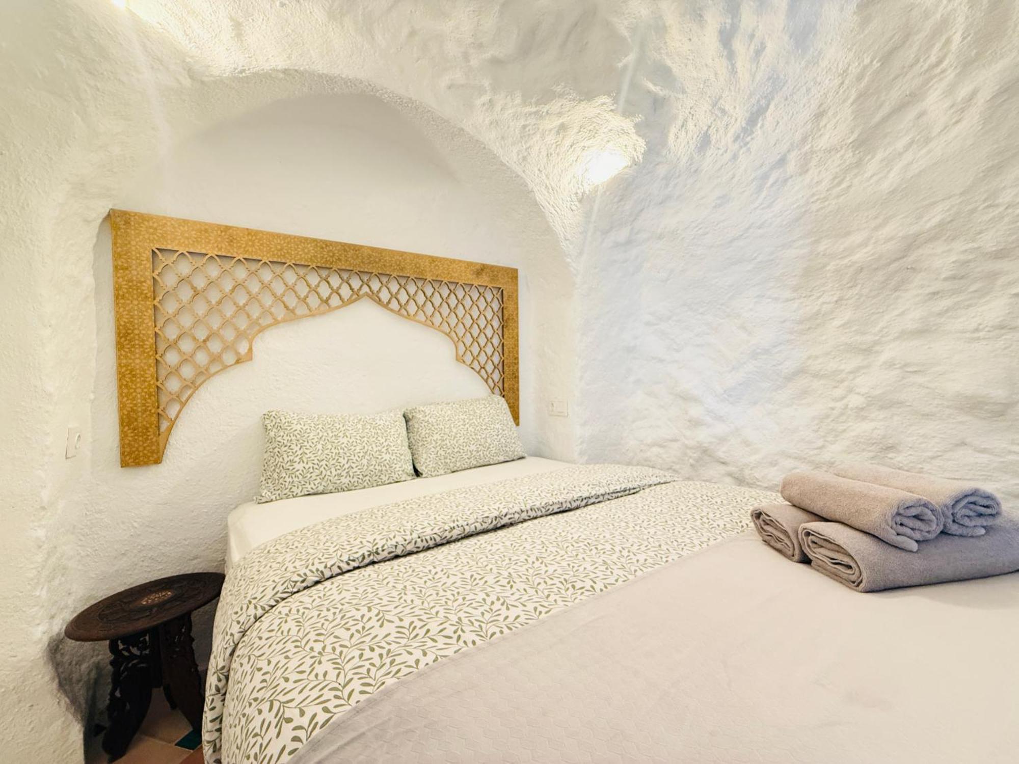 Cueva La Bonica - Hostatel Appartement Granada Buitenkant foto