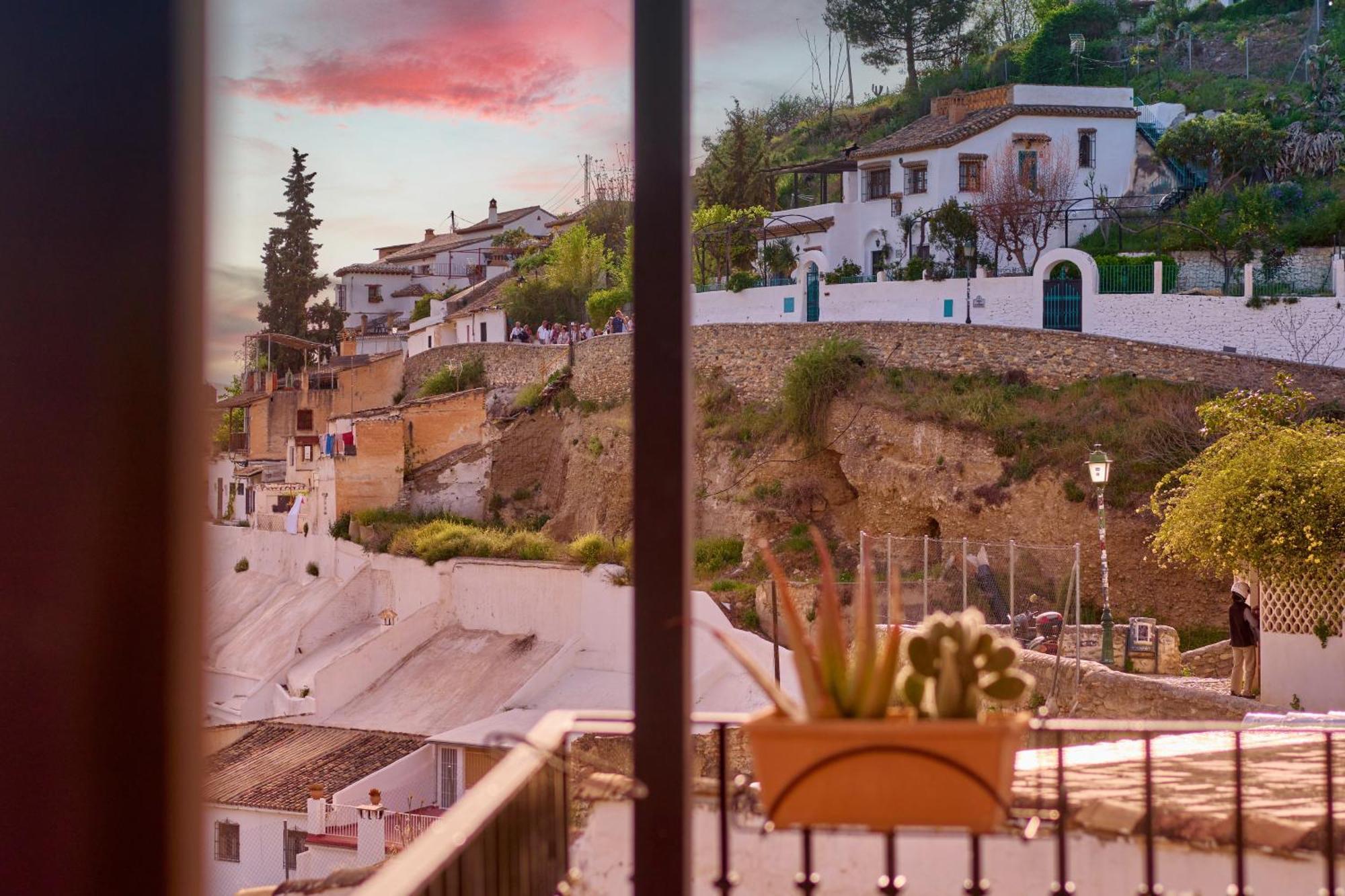 Cueva La Bonica - Hostatel Appartement Granada Buitenkant foto